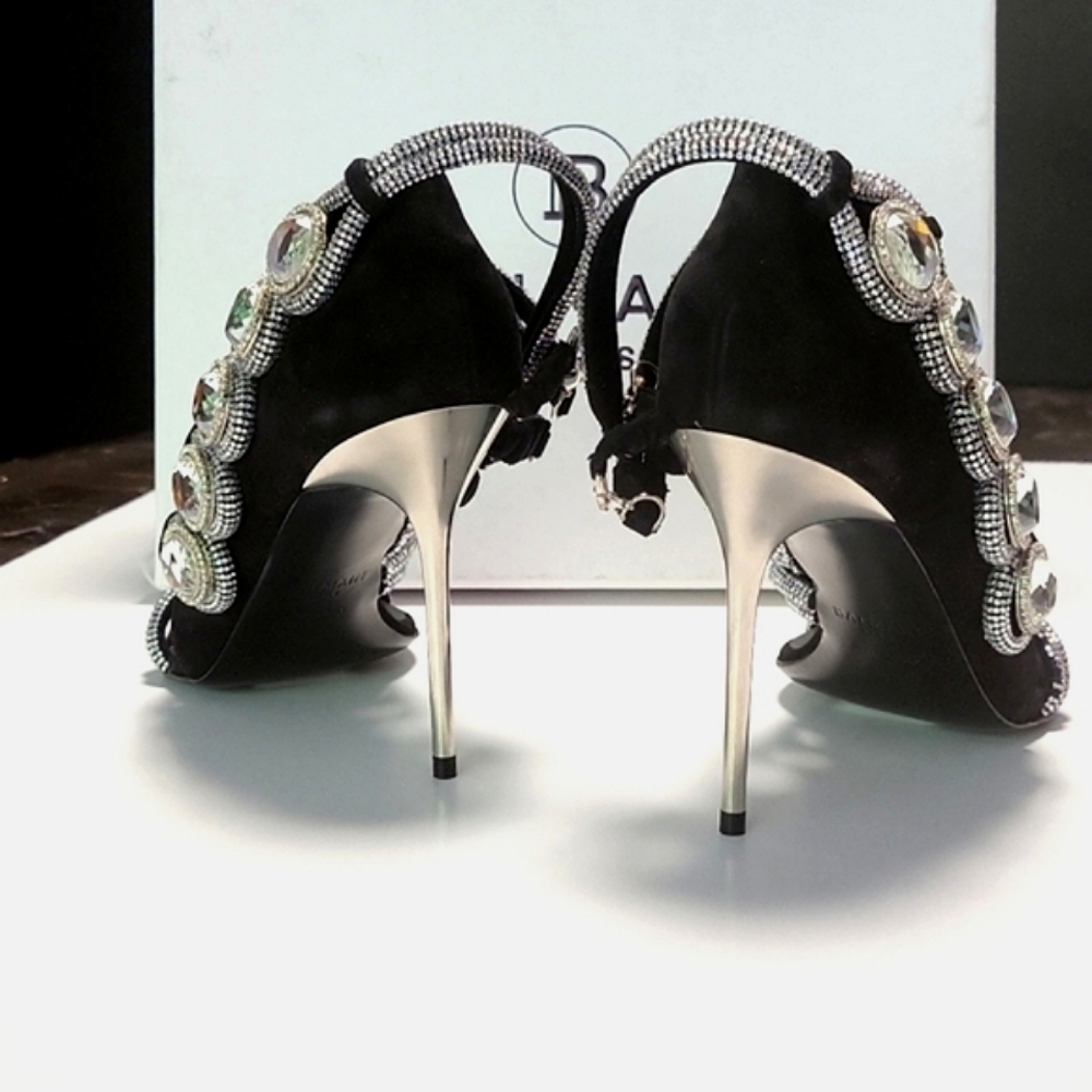 NIB$2995 Balmain Runway Uma Suede Crystal-Embellished Strappy Sandals 37.5 / 7 - Picture 8 of 16